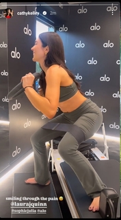 Cathy Kelley feet photo thumbnail