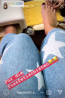 Cathy Lugner feet photo 7