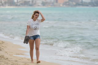 Cathy Lugner feet photo 6