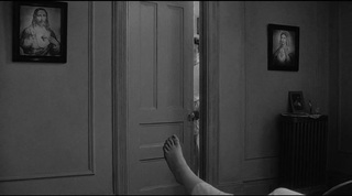 Cathy Moriarty feet photo 5
