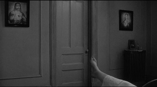 Cathy Moriarty feet photo 3