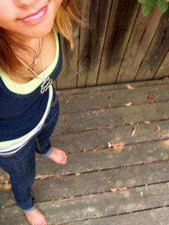 Catie Wayne feet photo 2