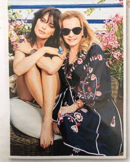 Catrinel Marlon feet photo 11
