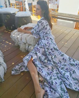 Catrinel Marlon feet photo 15