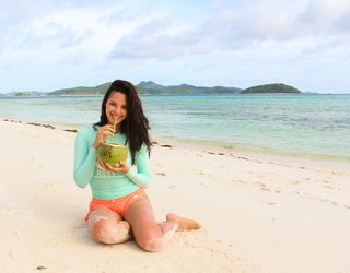 Catriona Gray feet photo 19