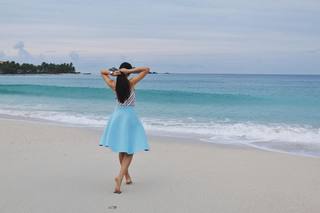 Catriona Gray feet photo 13