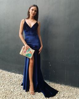 Catriona Gray feet photo 3