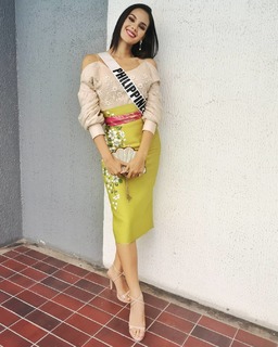 Catriona Gray feet photo 4