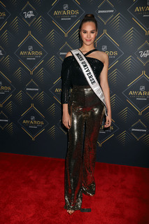 Catriona Gray feet photo 10