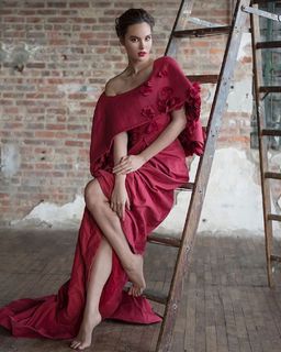 Catriona Gray feet photo 14