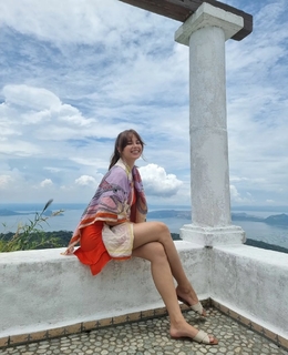 Catriona Gray feet photo 15