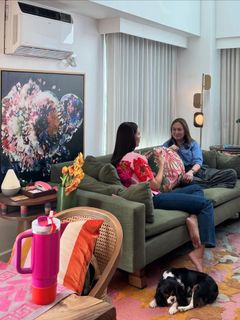 Catriona Gray feet photo 11