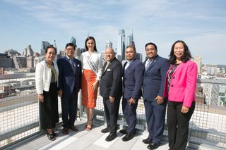 Catriona Gray feet photo 19