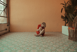 Caylee Cowan feet photo thumbnail