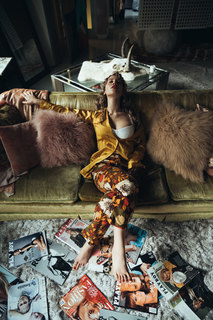 Caylee Cowan feet photo thumbnail