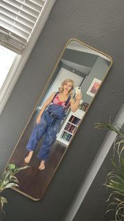 Caylee Cowan feet photo thumbnail