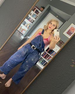 Caylee Cowan feet photo thumbnail