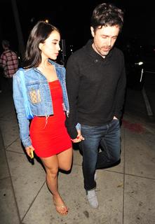 Caylee Cowan feet photo thumbnail