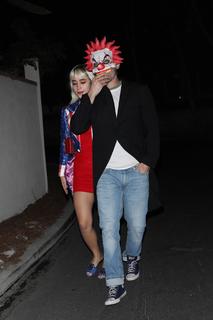 Caylee Cowan feet photo thumbnail