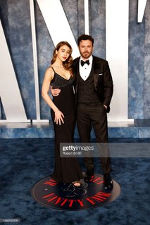 Caylee Cowan feet photo thumbnail