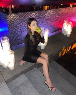 Caylee Cowan feet photo thumbnail