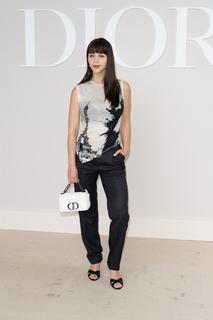 Caylee Cowan feet photo thumbnail