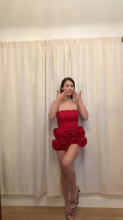 Caylee Cowan feet photo thumbnail