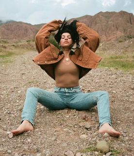 Cazzu feet photo thumbnail