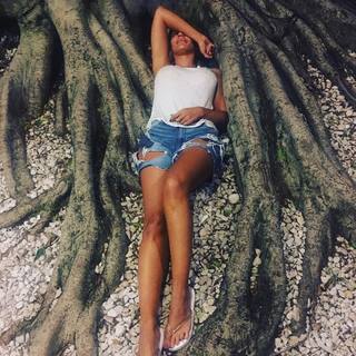 Cecilia Galiano feet photo thumbnail