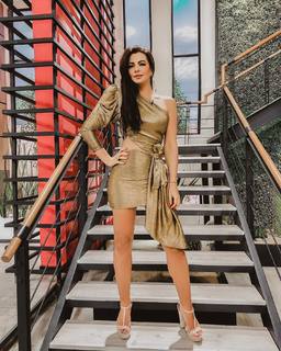 Cecilia Galiano feet photo thumbnail