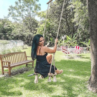 Cecilia Galiano feet photo thumbnail