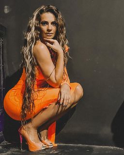 Cecilia Galiano feet photo thumbnail