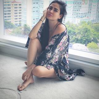 Cecilia Lora feet photo 1