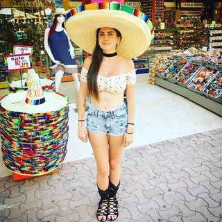 Cecilia Lora feet photo 6
