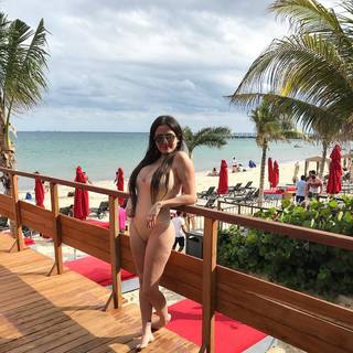 Cecilia Lora feet photo 8