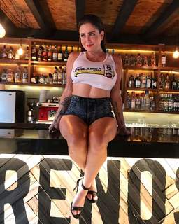 Cecilia Lora feet photo 4