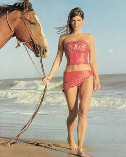 Cecilia Milone feet photo 5
