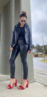 Cecilia Navia feet photo 12