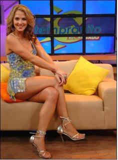 Cecilia Ponce feet photo 17