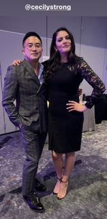 Cecily Strong feet photo thumbnail