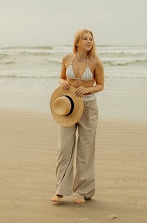 Cela Lopes feet photo thumbnail