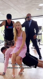 Cela Lopes feet photo thumbnail