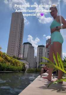 Cela Lopes feet photo thumbnail