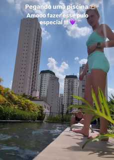 Cela Lopes feet photo thumbnail