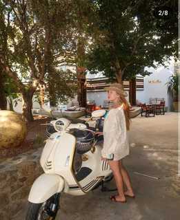 Cela Lopes feet photo thumbnail