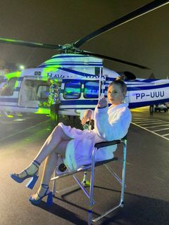 Cela Lopes feet photo thumbnail