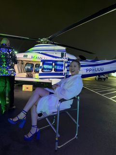 Cela Lopes feet photo thumbnail