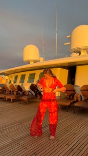 Cela Lopes feet photo thumbnail