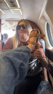 Cela Lopes feet photo thumbnail