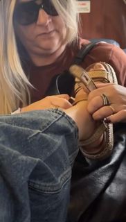 Cela Lopes feet photo thumbnail